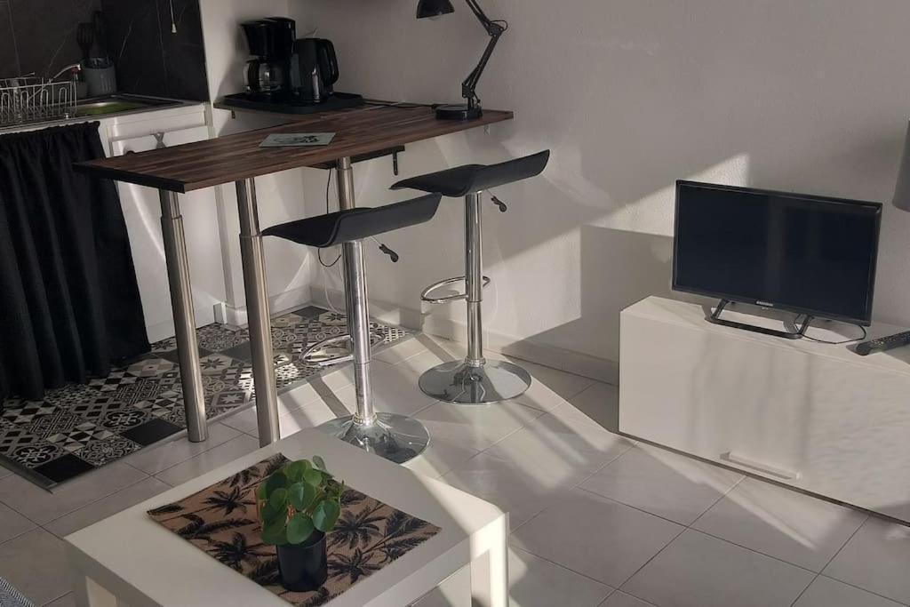 Apartmán Studio Climatise, Lumineux A 5 Min De La Promenade Des Anglais Nice Exteriér fotografie